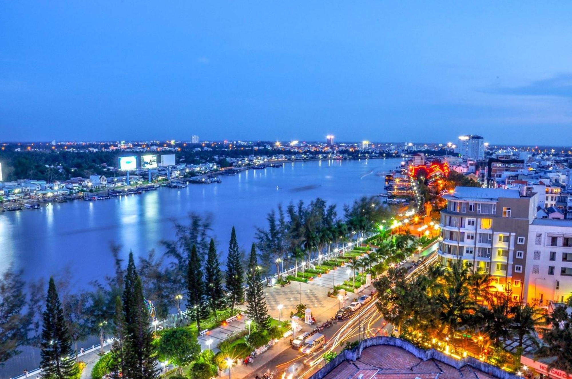 Khach San Nam Do 2 Hotel Кан То Екстериор снимка