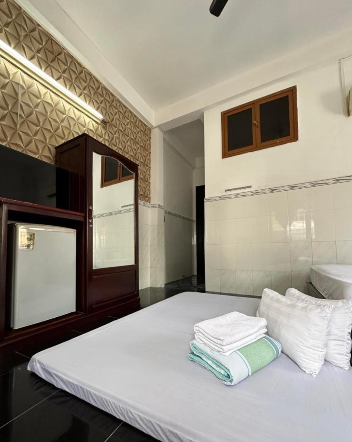Khach San Nam Do 2 Hotel Кан То Екстериор снимка