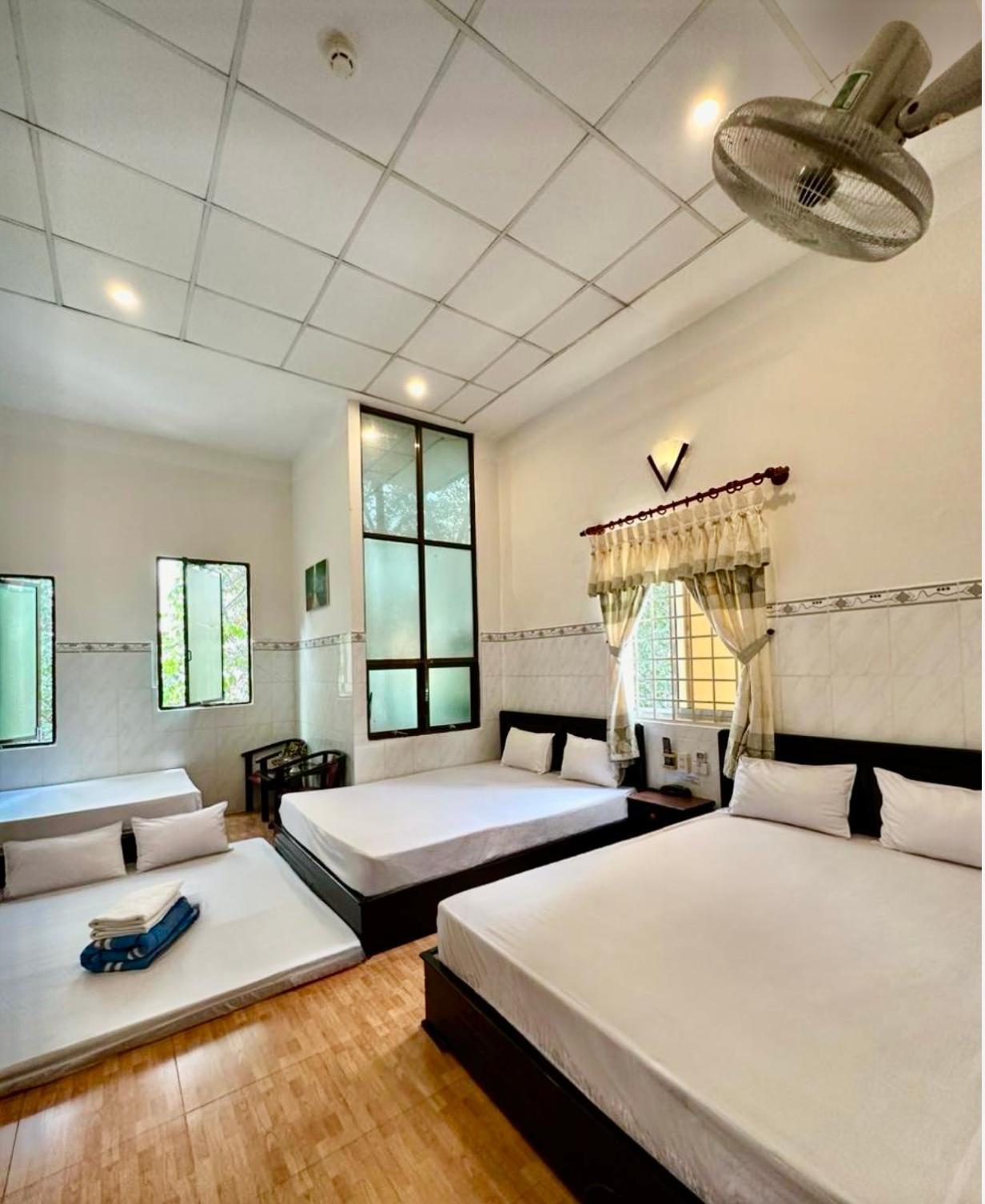 Khach San Nam Do 2 Hotel Кан То Екстериор снимка