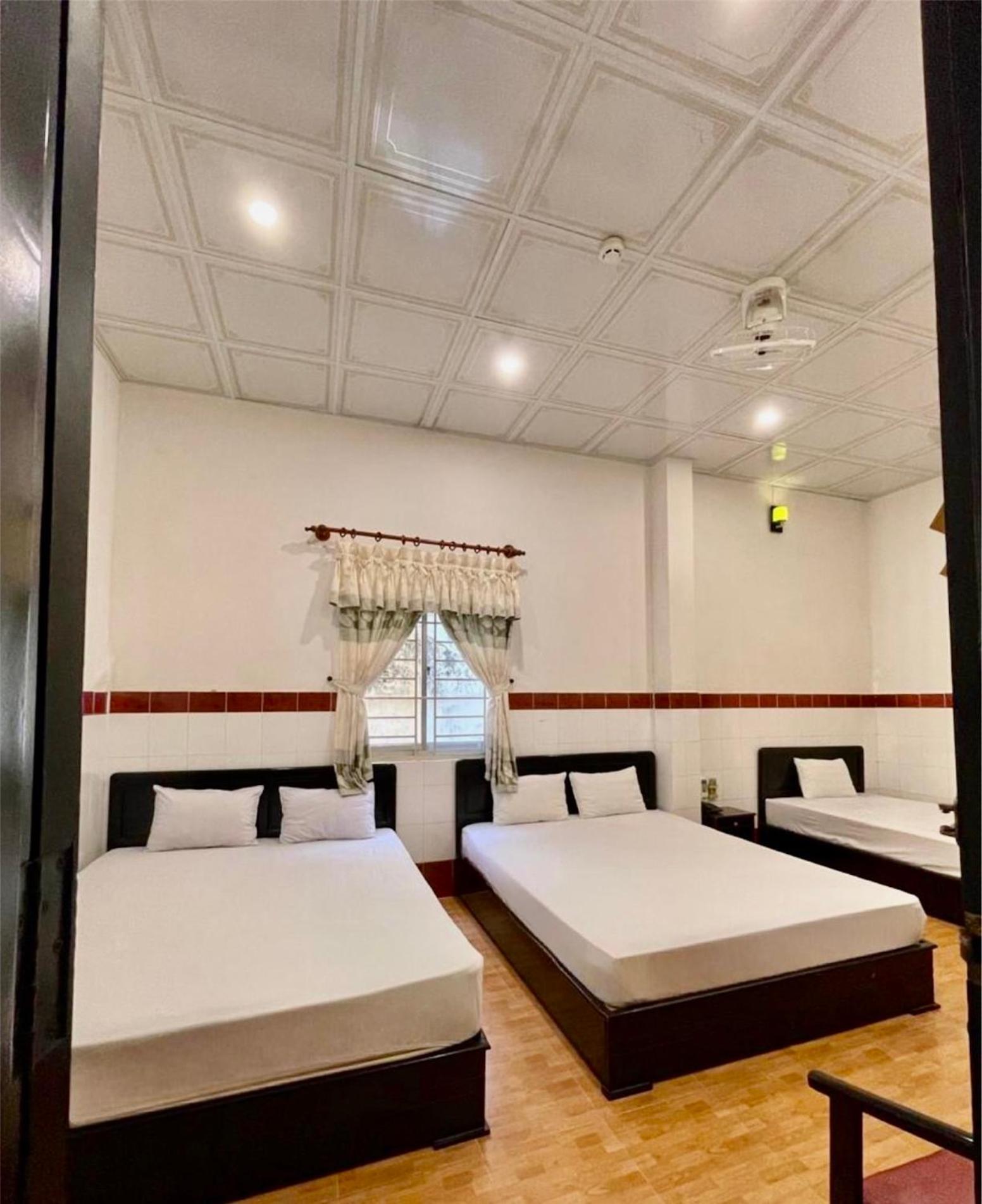 Khach San Nam Do 2 Hotel Кан То Екстериор снимка