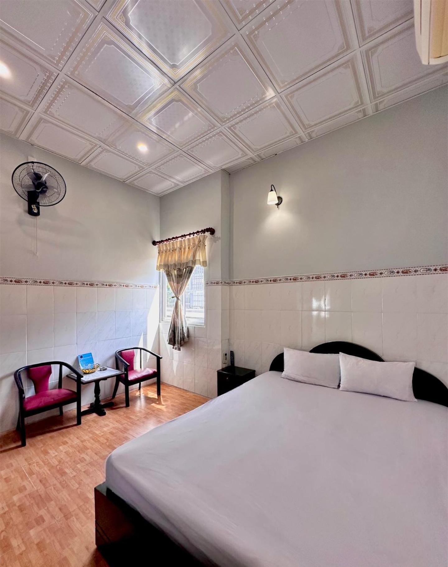 Khach San Nam Do 2 Hotel Кан То Екстериор снимка