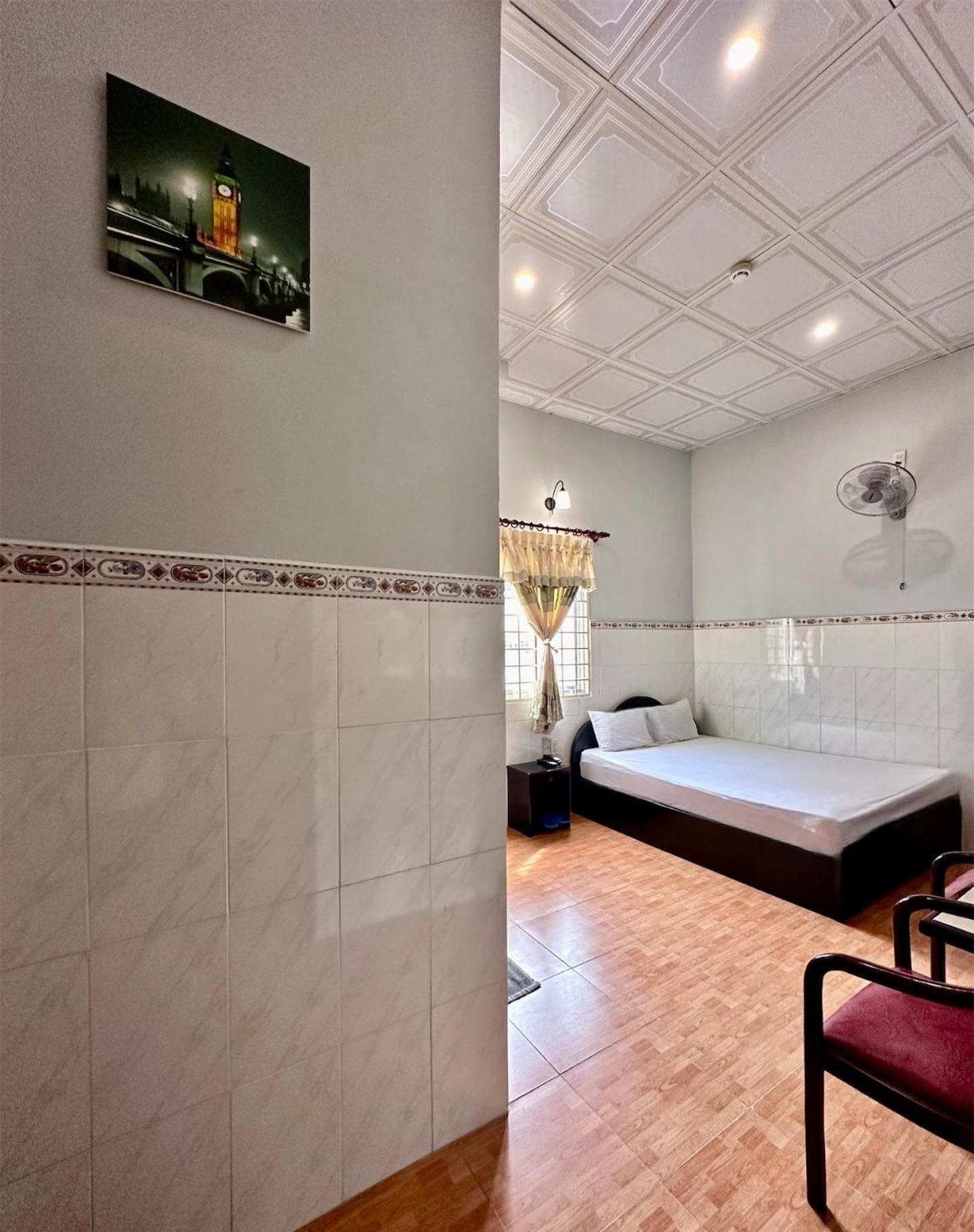 Khach San Nam Do 2 Hotel Кан То Екстериор снимка