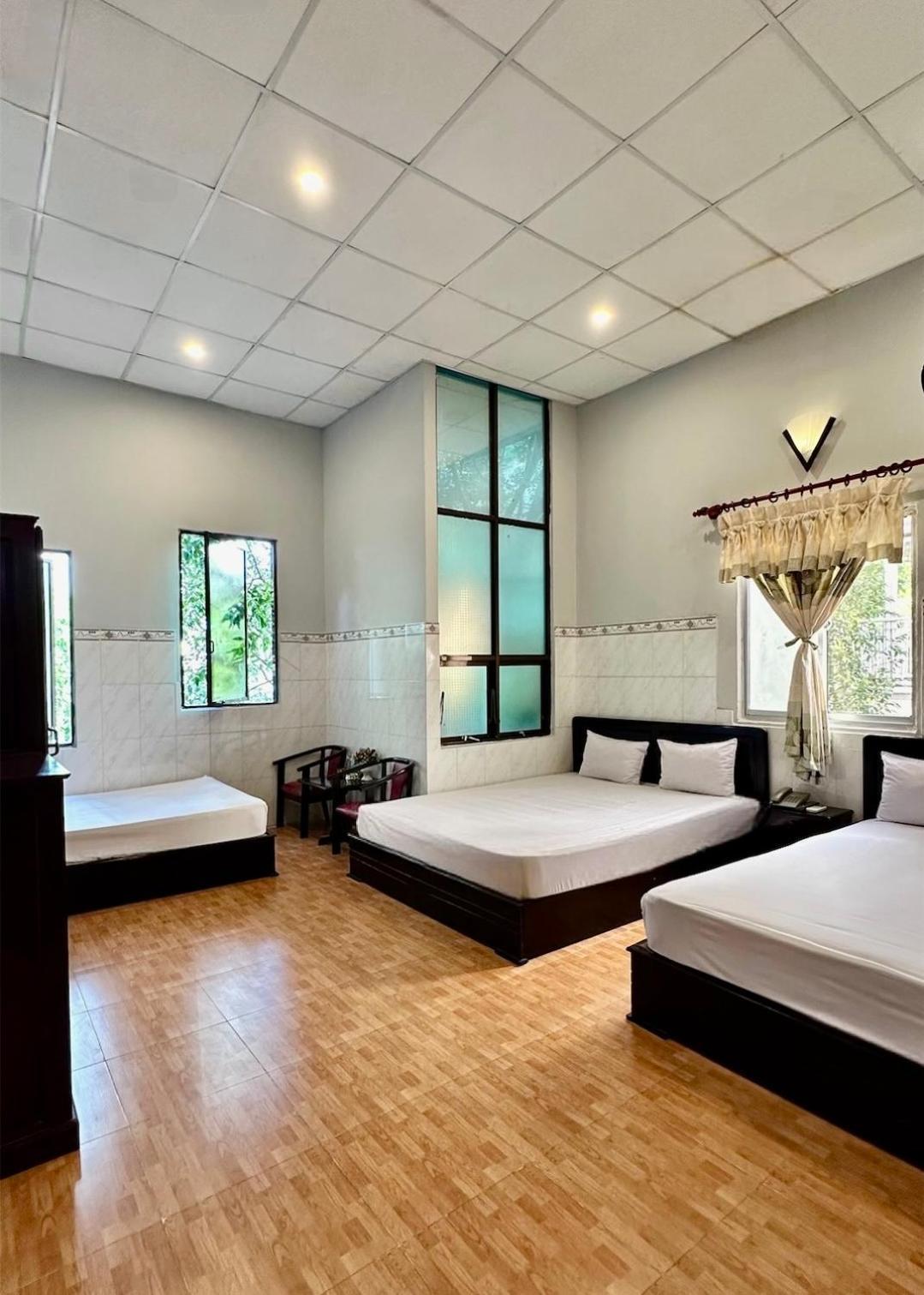 Khach San Nam Do 2 Hotel Кан То Екстериор снимка